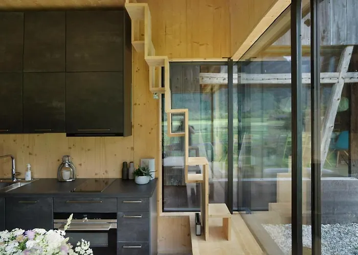 Stadlnest Moser * نيوستيف ام ستوبيتا