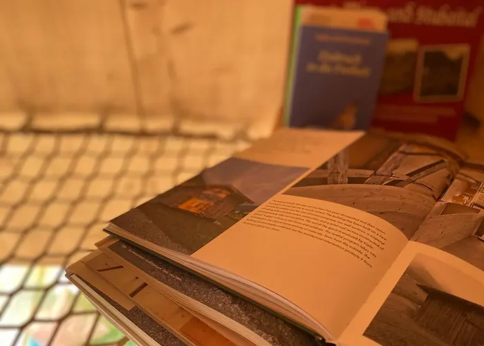 Stadlnest Moser * ノイシュティフト・イム・シュトゥーバイタール